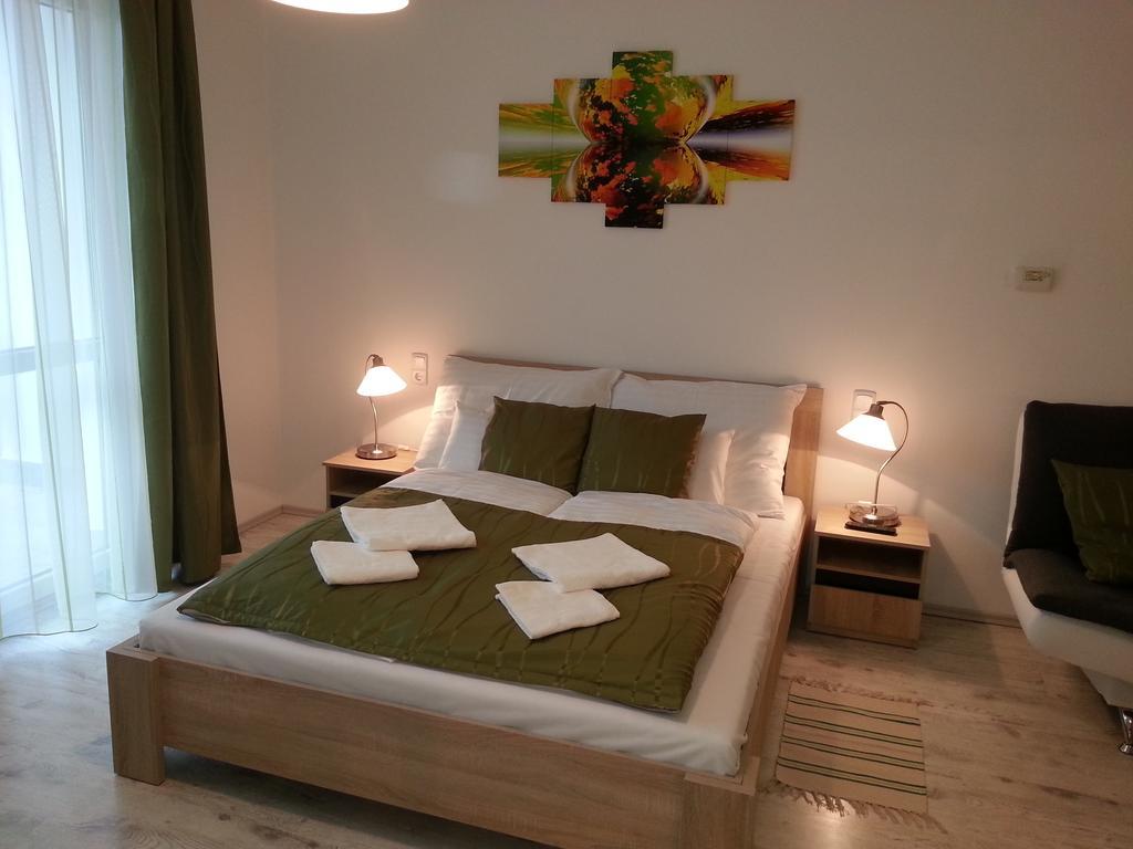 Downtown Apartment Miskolc Exterior photo