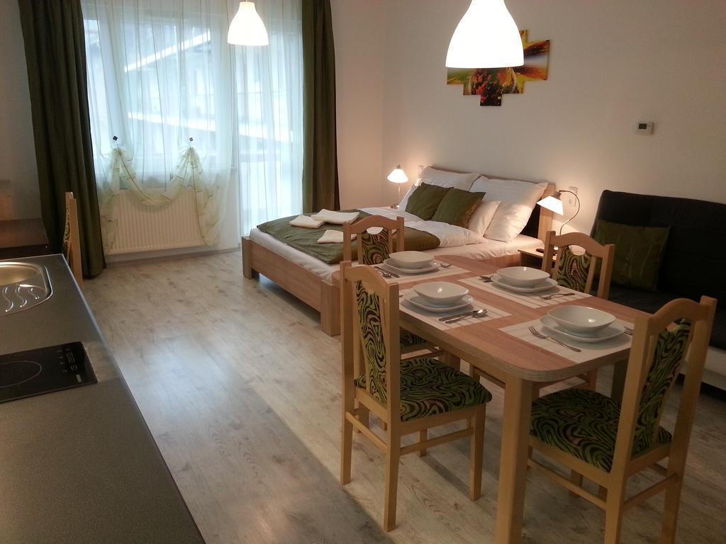 Downtown Apartment Miskolc Exterior photo