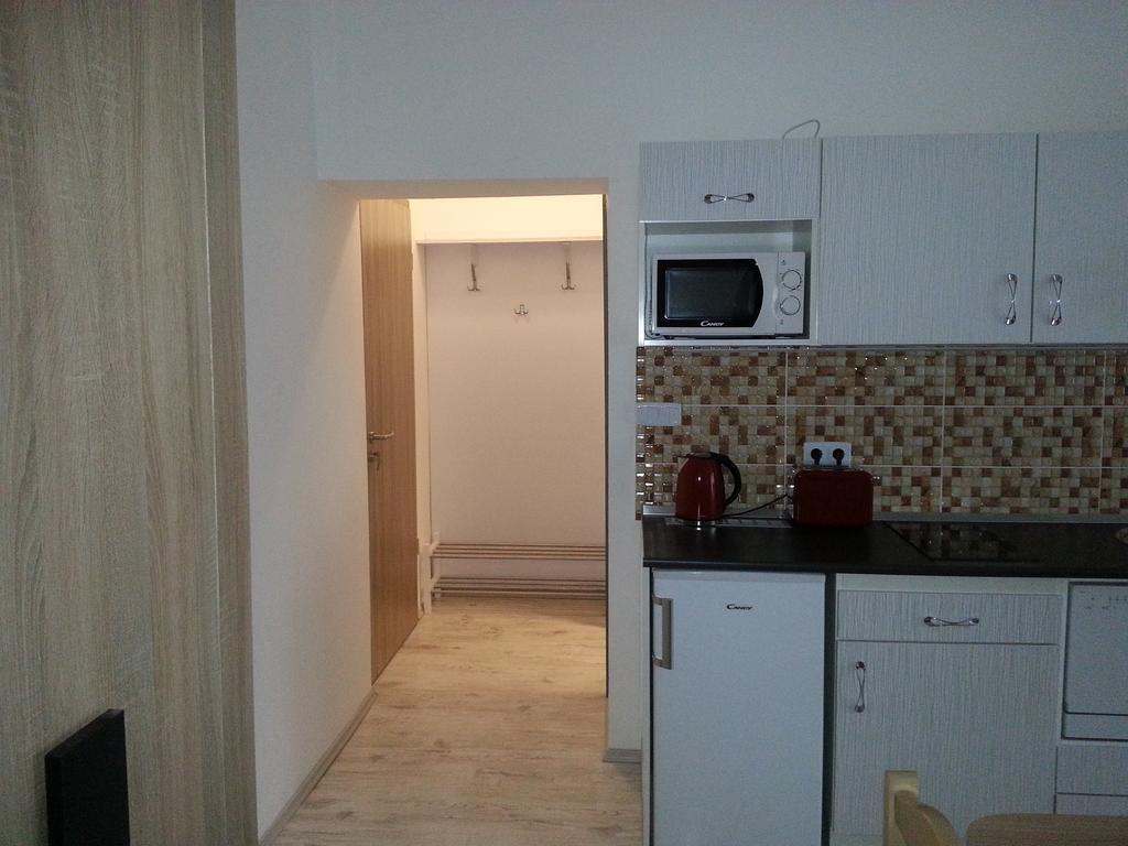 Downtown Apartment Miskolc Exterior photo