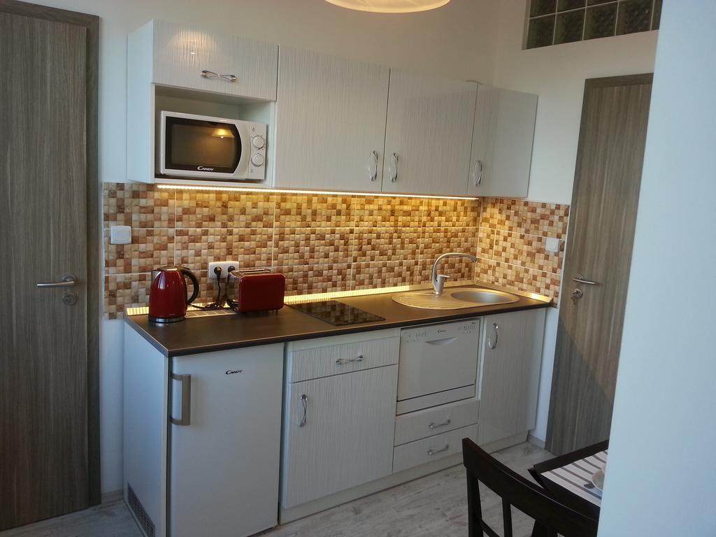 Downtown Apartment Miskolc Exterior photo