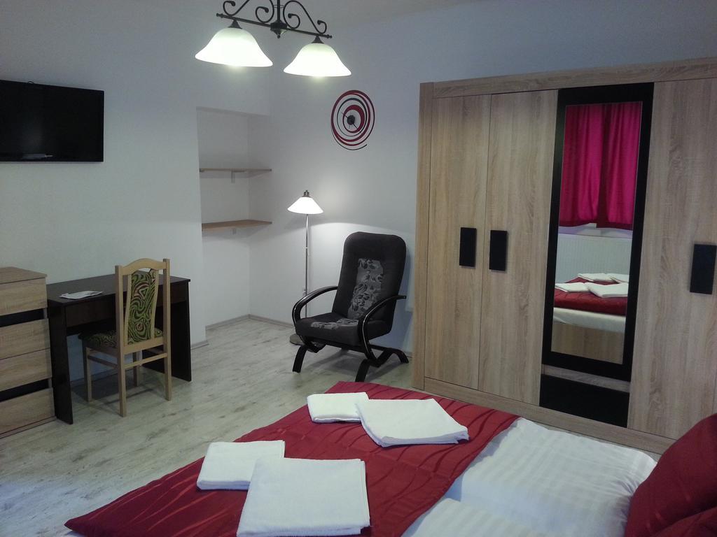 Downtown Apartment Miskolc Exterior photo