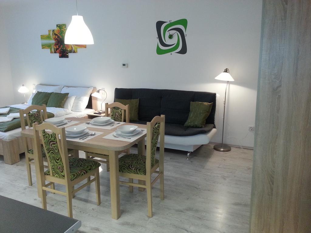 Downtown Apartment Miskolc Exterior photo