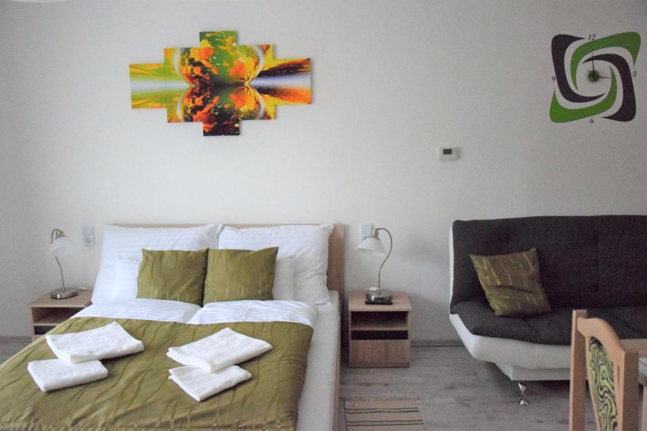 Downtown Apartment Miskolc Exterior photo