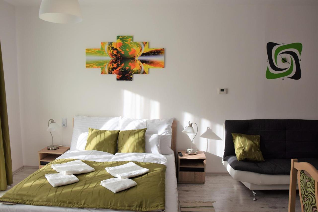 Downtown Apartment Miskolc Exterior photo